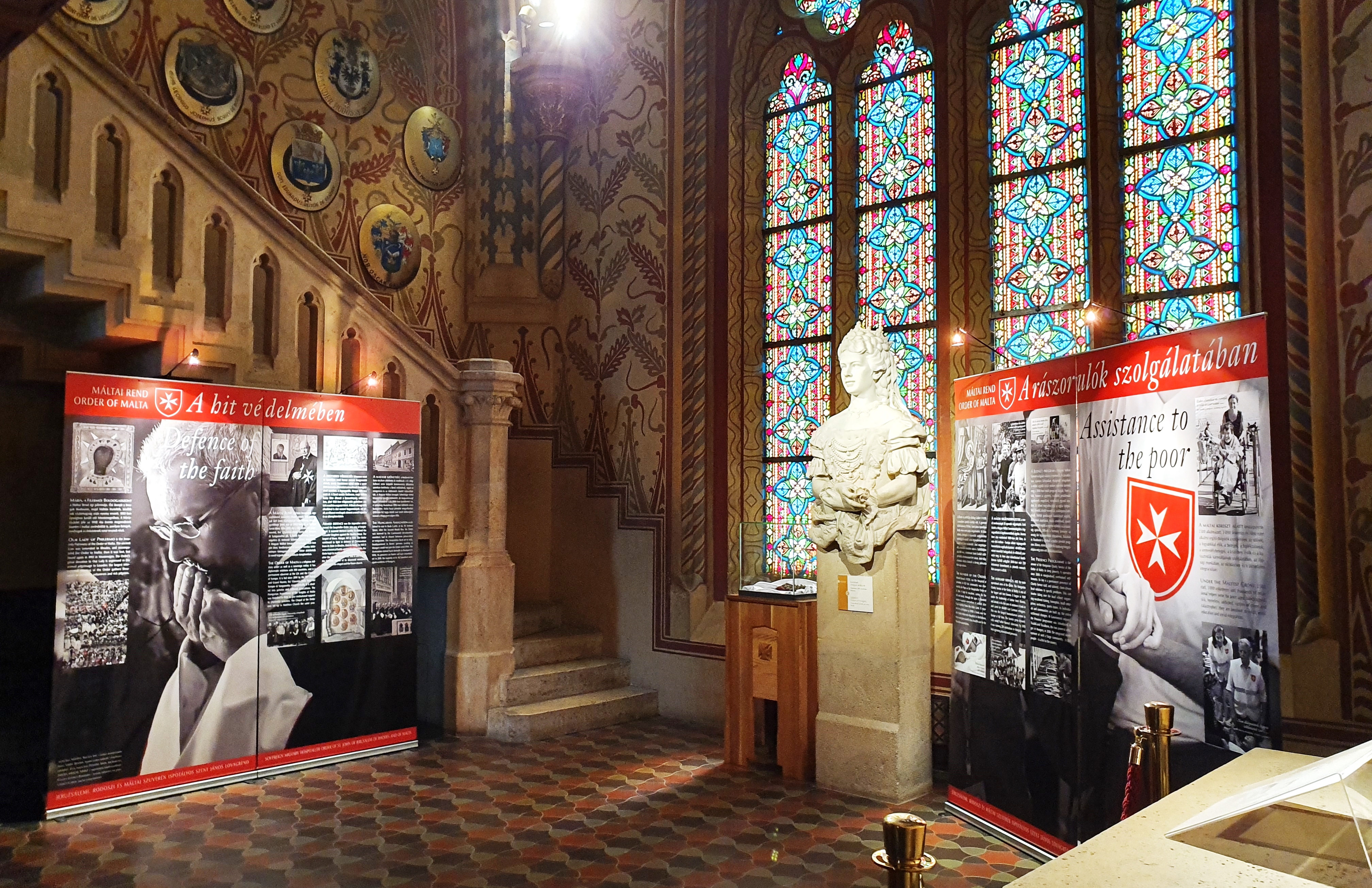 Kiállítás a Rendről a Mátyás templom máltai kápolnájában
